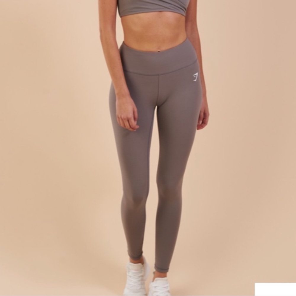 NWT Gymshark Dry Fit Mid Rise Leggings